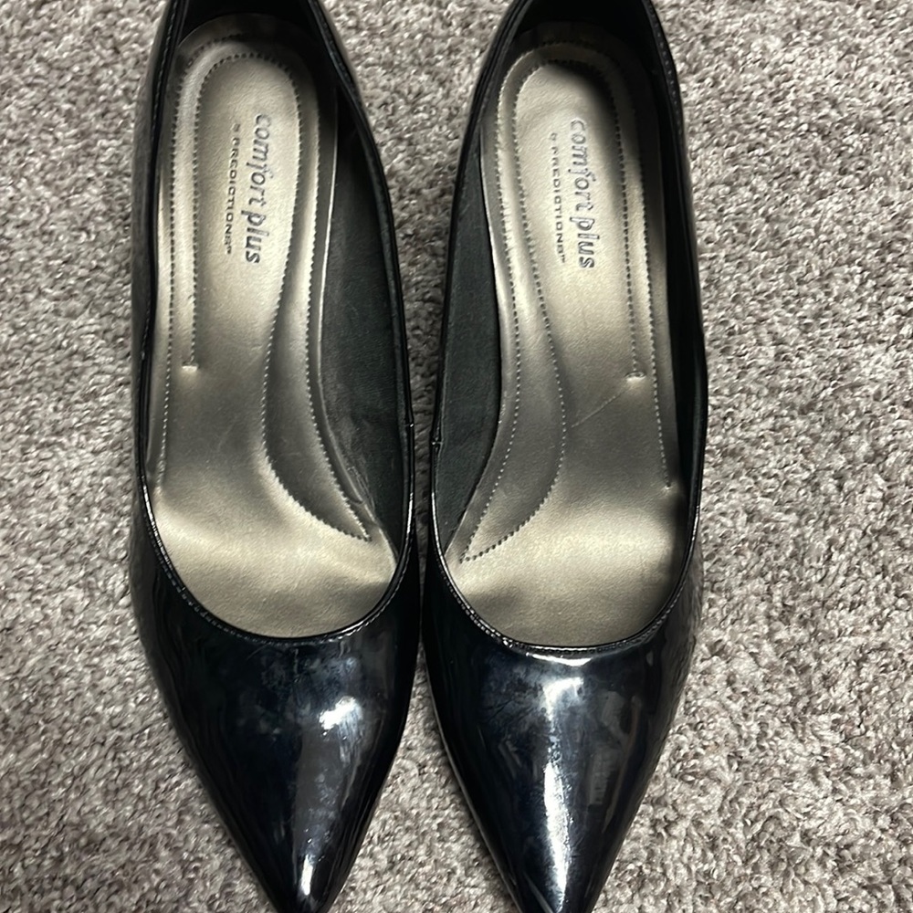 Black woman pump
